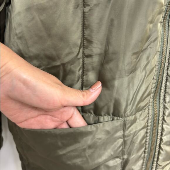 DRESS FORUM LOS ANGELES SMALL GREEN BEIGE ZIP UP PUFFER WINTER JACKET - Picture 4 of 7